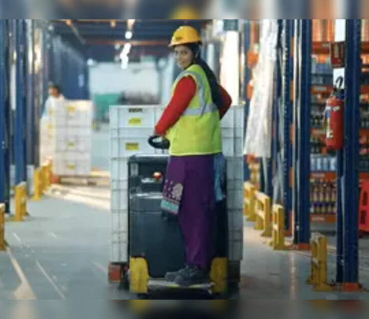 Flipkart creates 2.2 lakh seasonal jobs ahead of festive season, ETHRWorld BBM JOBS