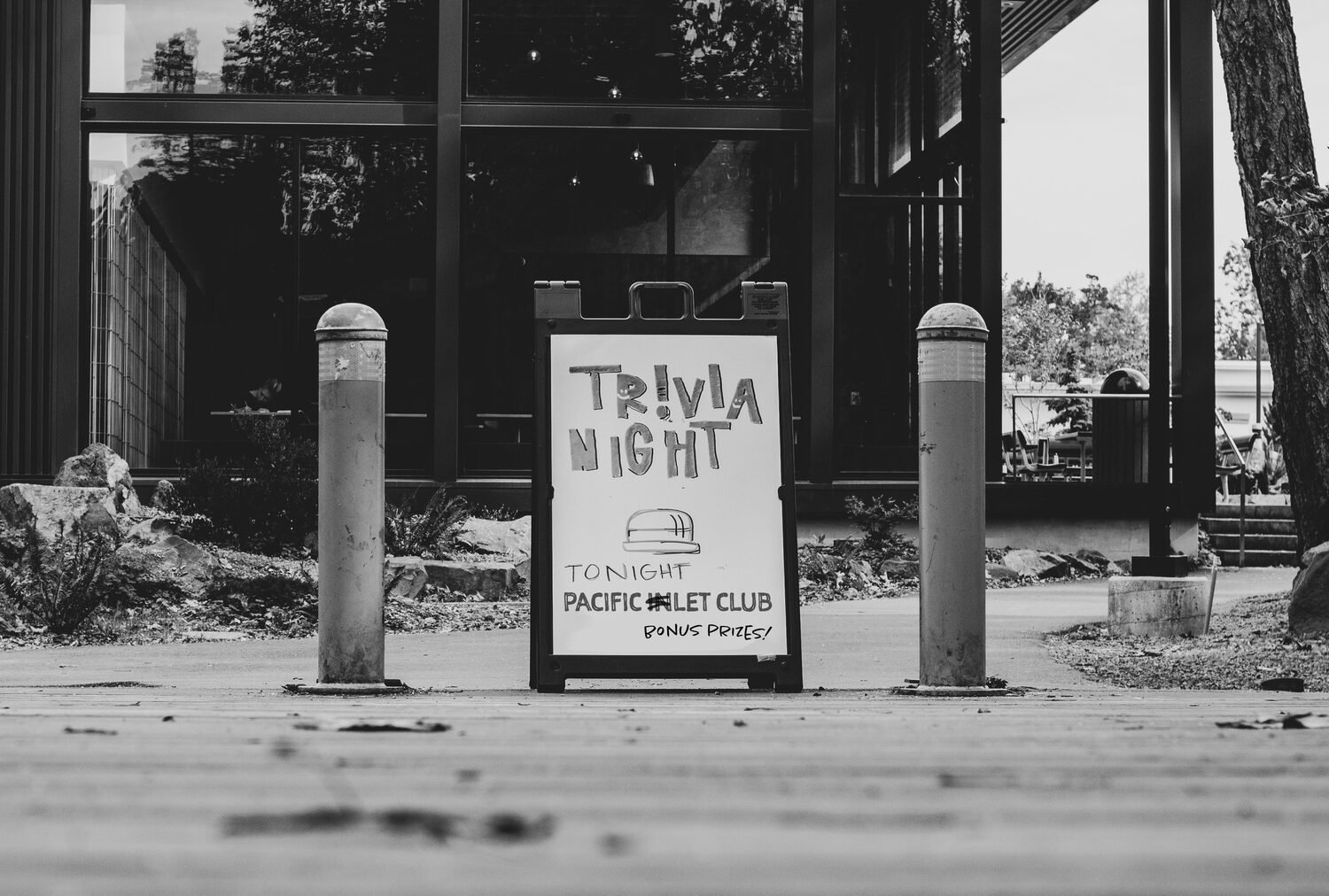 219: Special - Escape from this bar competition - good work, brain! Bodox trivia