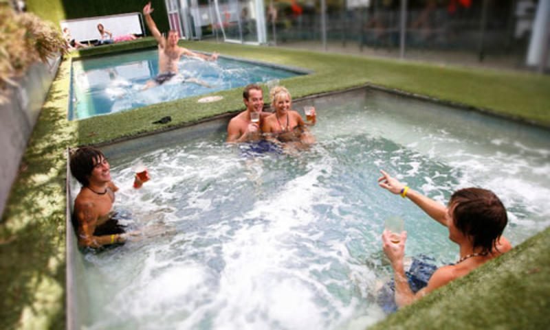 Back travelers - Brisbane - Australian traveler - backpacks in Australia and around the world - adventure travel