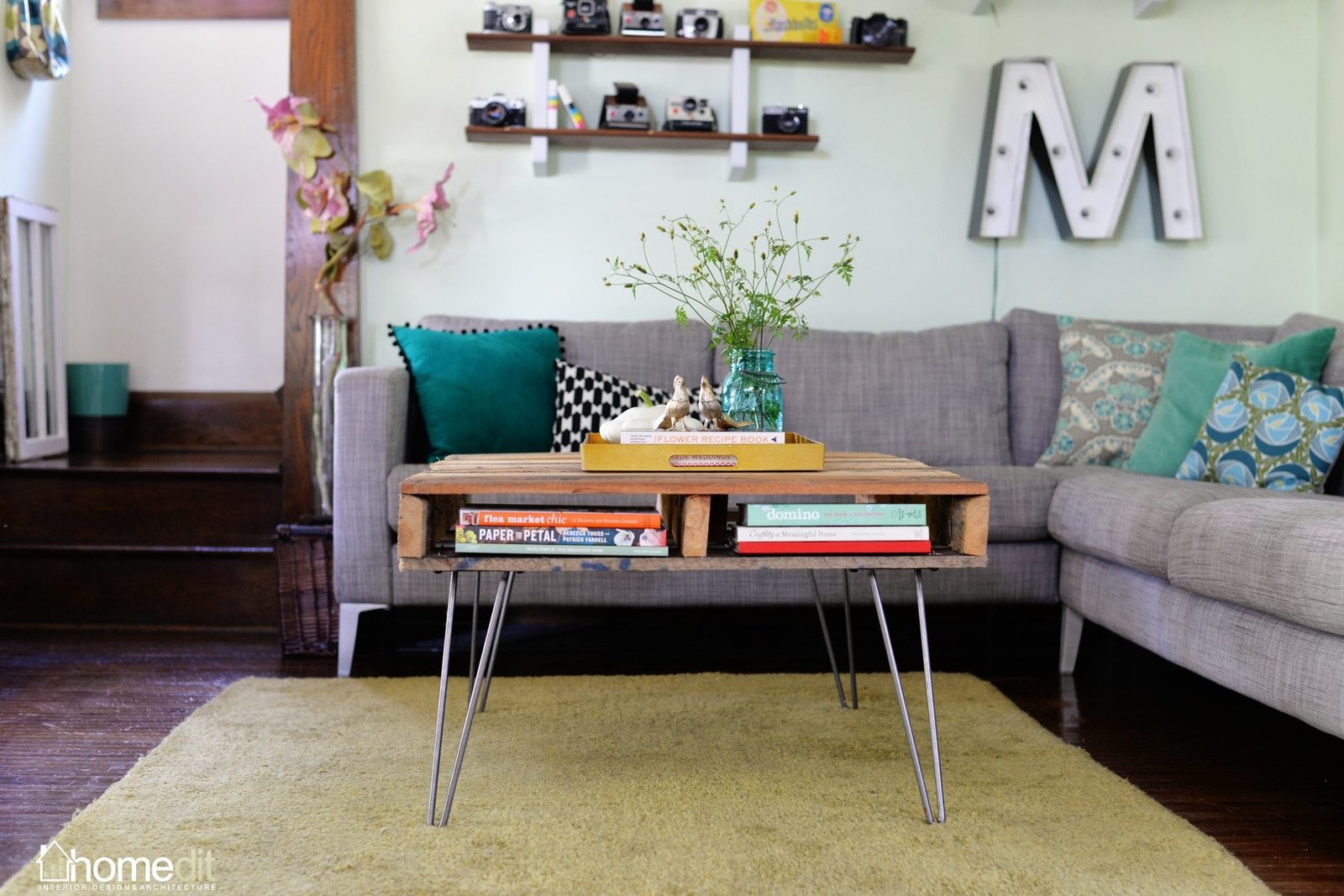 Building a pallet coffee table with a hairpin legs