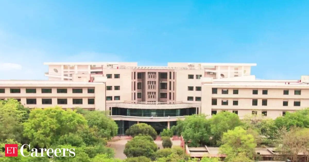 Using momentum is built before IIT