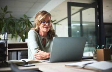 Erfolgreiche Wege für ältere Arbeitnehmende — Blog of jobs and careers